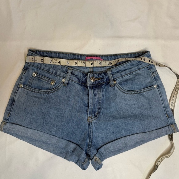 Edikted Jean Shorts - Picture 5 of 11